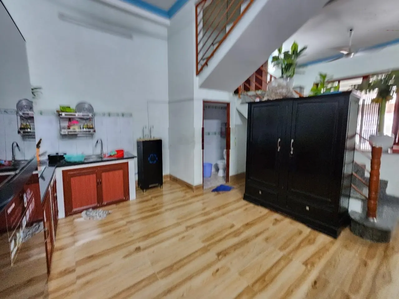 2 tỷ 5 Bán nhà 1 trệt 1 lầu cách đường An Phú 20 chỉ 30m P. An Phú TP. Thuận An