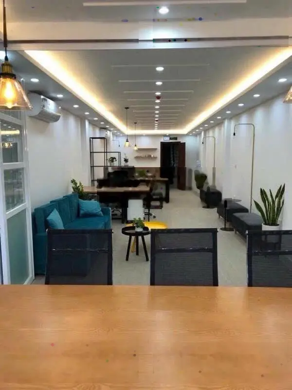 Bán nhà mặt phố Nguyễn Trãi, 8 tầng thang máy, một mặt phố một mặt ngõ, dòng tiền 200tr