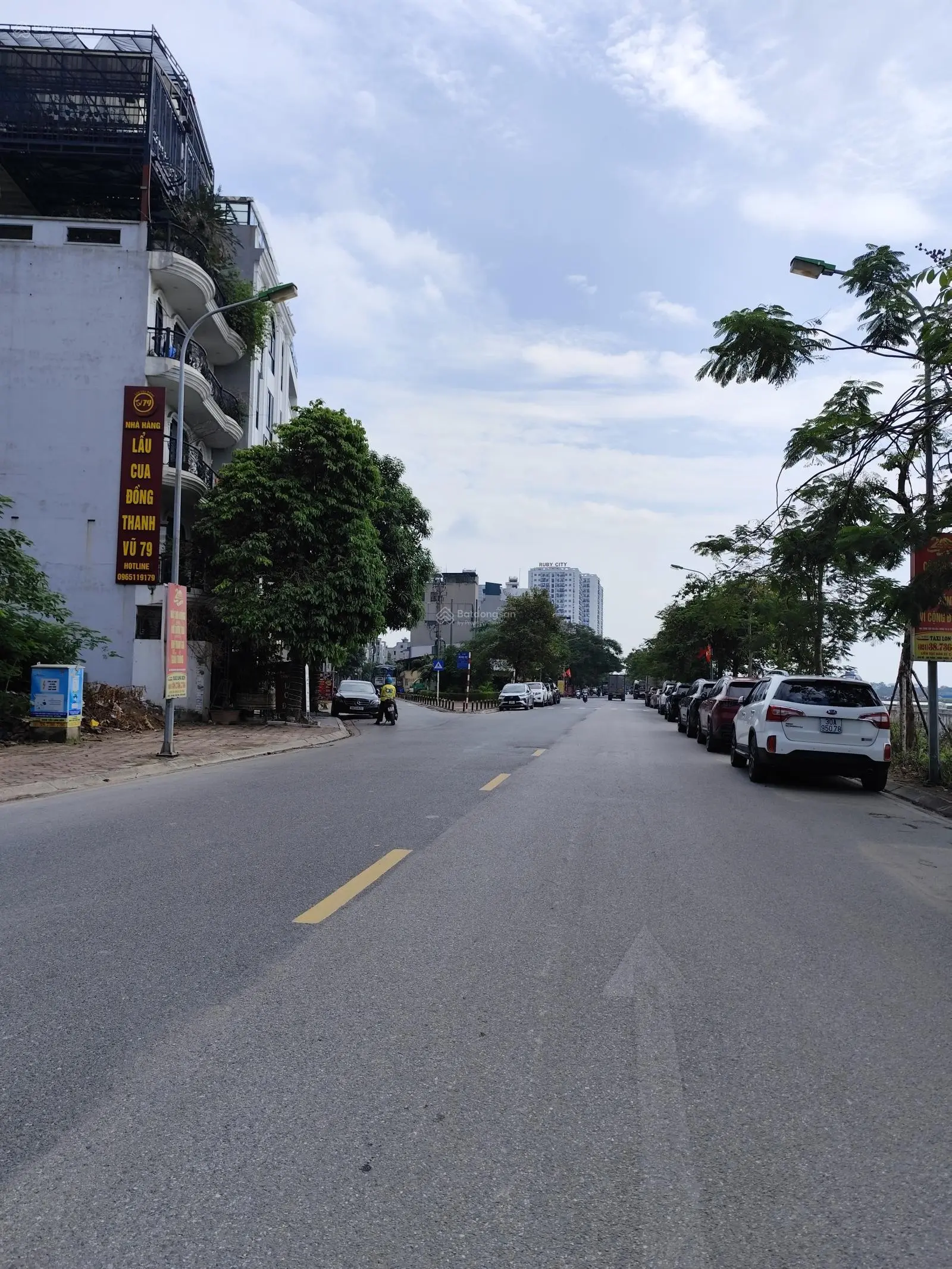 Bán nhà Biệt thự 5 tầng mặt phố phúc lợi 90m , mt 6m , phân lô vỉa hè rộng 5m , kinh doanh .