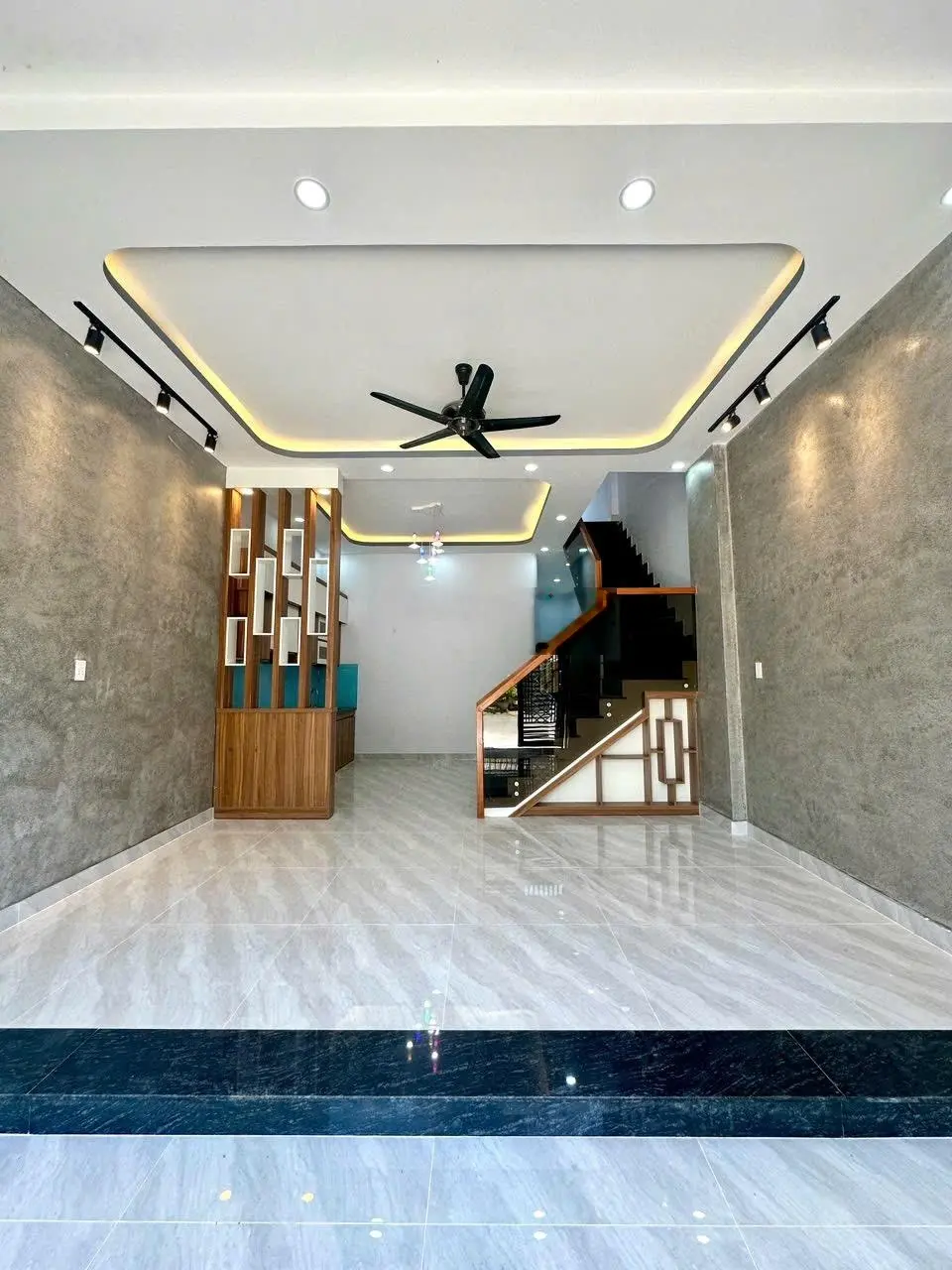 Bán nhà xây Mỹ Hạnh Nam KDC Xuyên Á đường số 17 | DT: 5x15 | SHR, 0915 852 ***