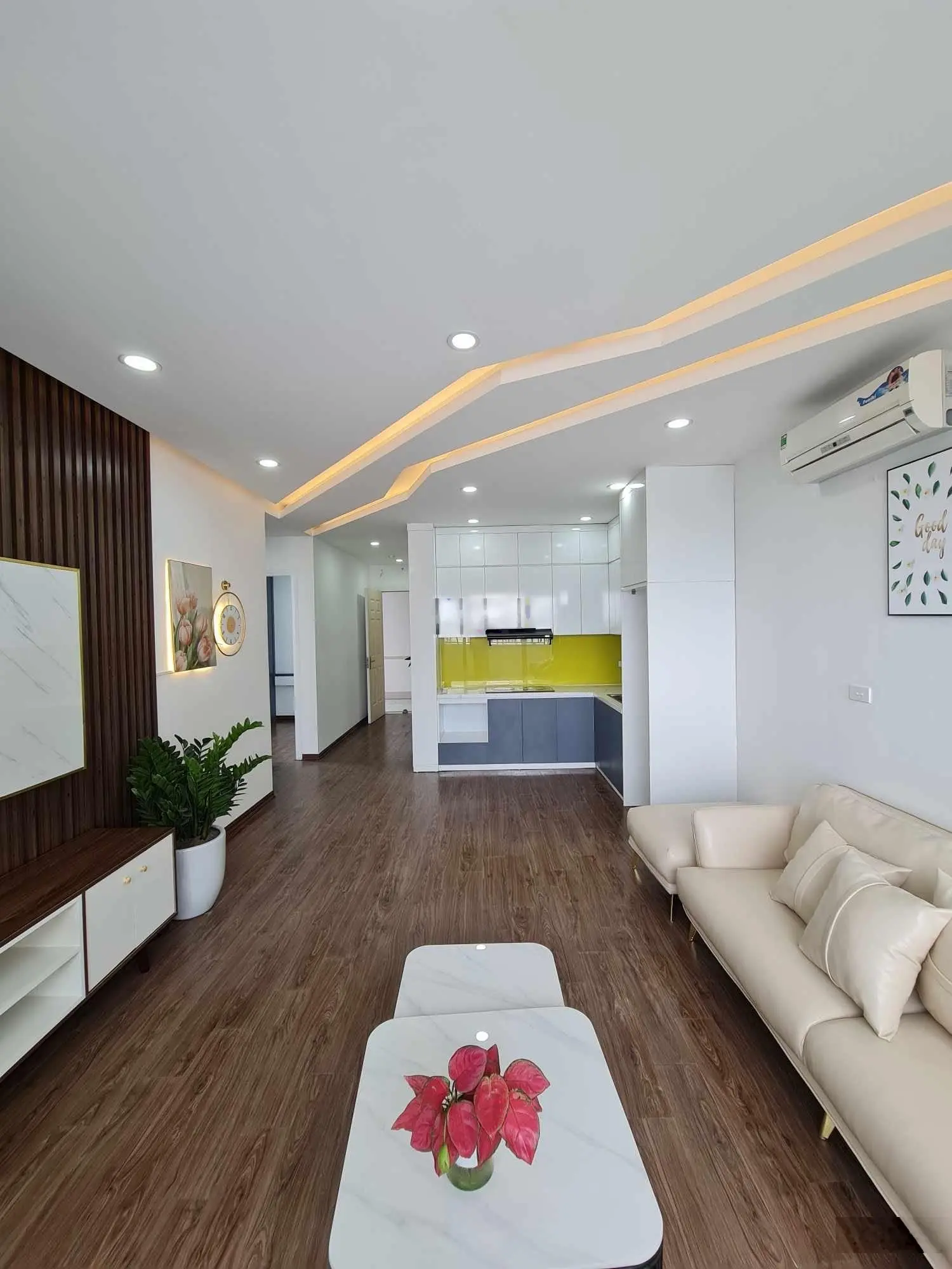 Bán gấp căn góc view hồ siêu đẹp tại HH2B, diện tích 76m