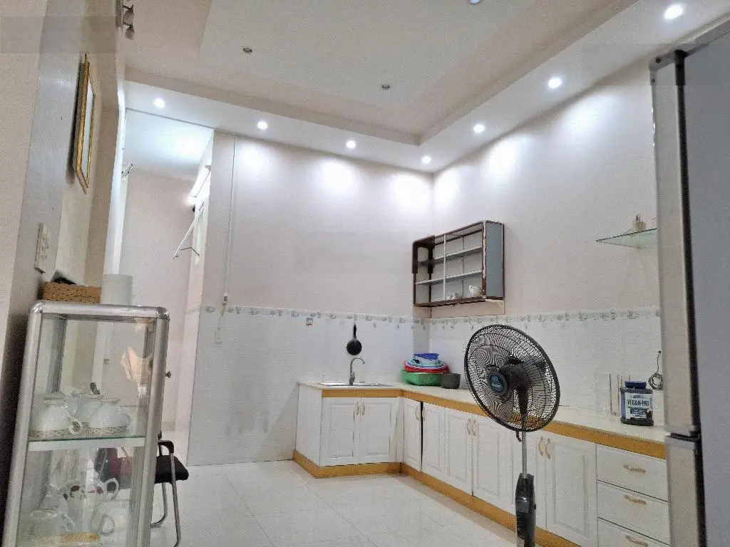 Nhà 2 tầng, HXH, Dt: 172m², ngang 9.53m, không có căn thứ 2 so sánh, chỉ 11,2 tỷ thương lượng