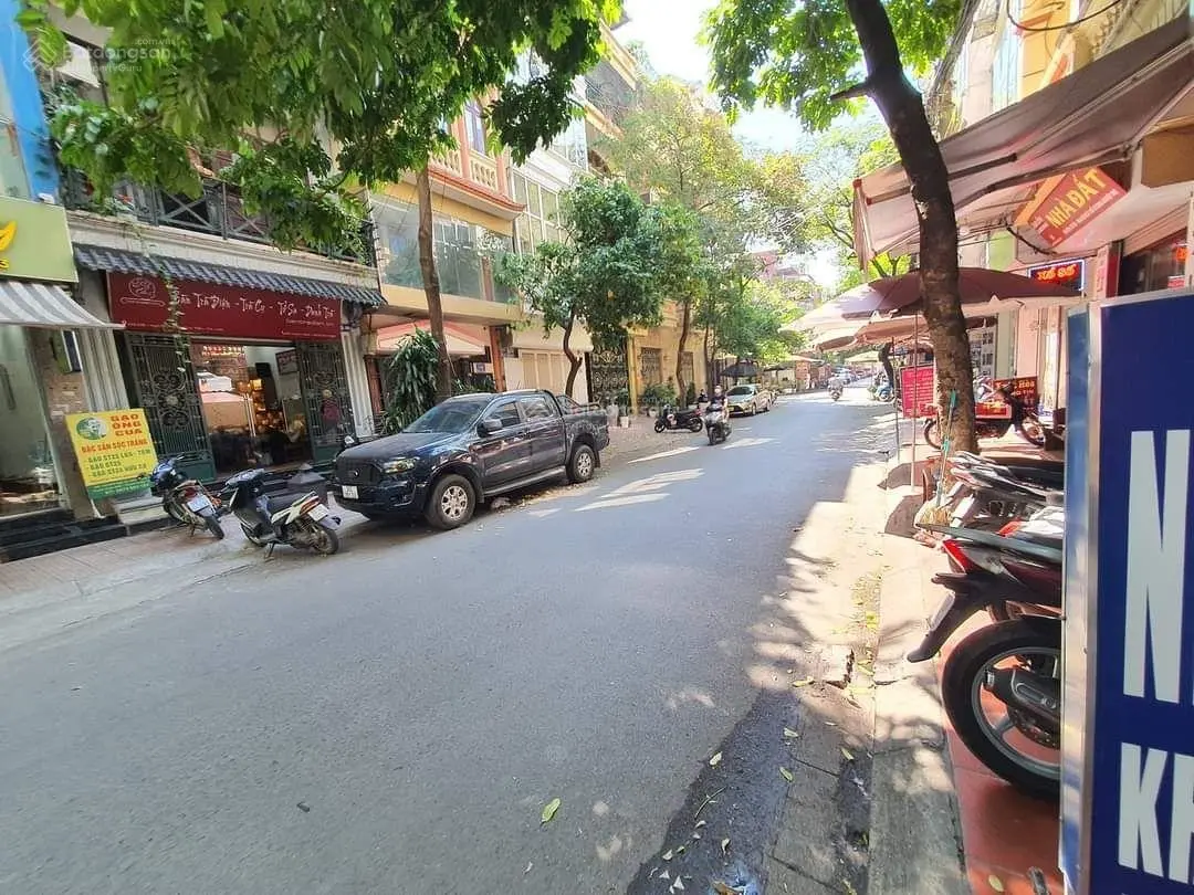 Bán nhà plcb - khuất duy tiến - tx - ngõ to hơn phố - vỉa hè 3m - kinh doanh sầm uất - nhỉnh 16 tỷ.