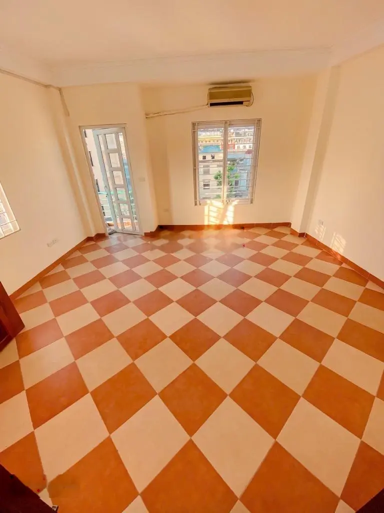 Bán nhà dân xây 6 tầng Ngã 4 Sở, lô góc, 50/63m2 sử dụng, mt 4,8m, ngõ thoáng, sát phố, 12,9 tỷ