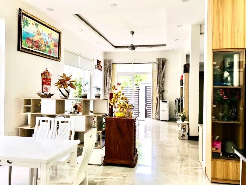Chủ nhiệt giảm mạnh - siêu phẩm biệt 3 tầng - ngay Kha Vạn Cân - HXH - ngang hoành tráng 8m - 120m2
