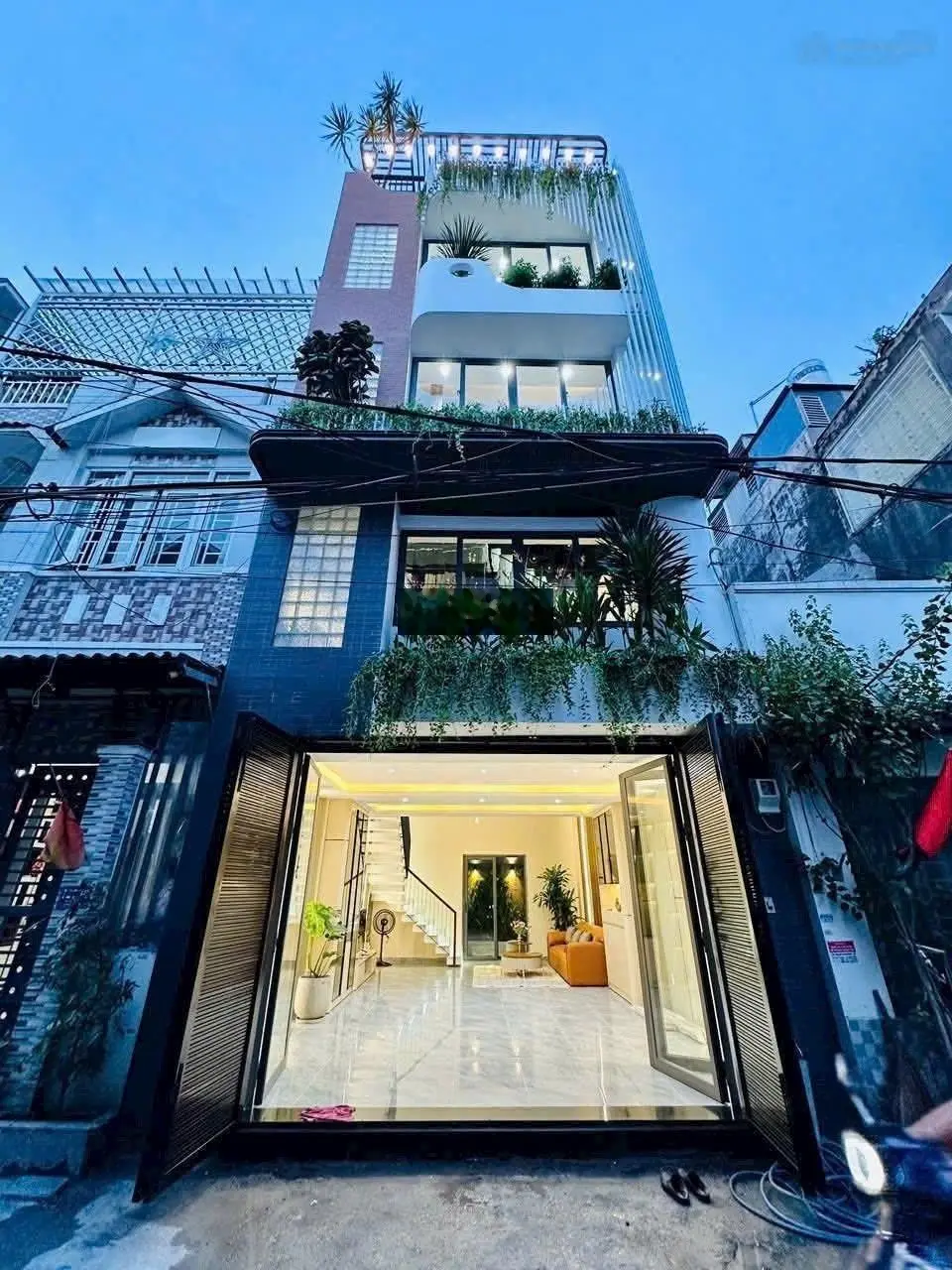 Bán nhà phố đường thạnh lộc 16
