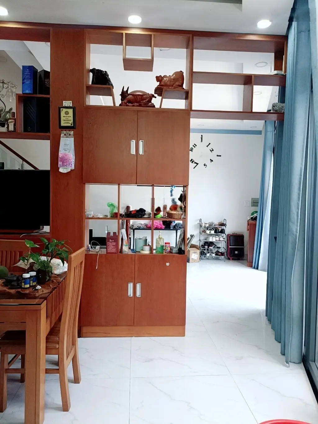 Nhà đẹp lung linh - đường số 10 Linh Trung - 55m2 1 trệt 2 lầu 4PN - giá 5.05 tỷ - xe hơi đậu cửa