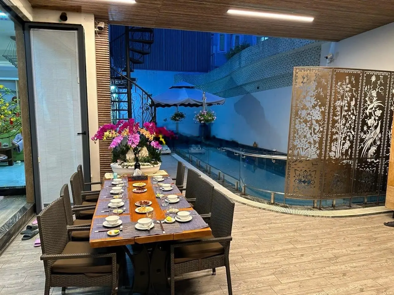 Biệt thự đẳng cấp thượng lưu, khu bên sông Hiệp Bình Chánh, 114m2 x 5 tầng, có gara ô tô. 16.5 tỷ.