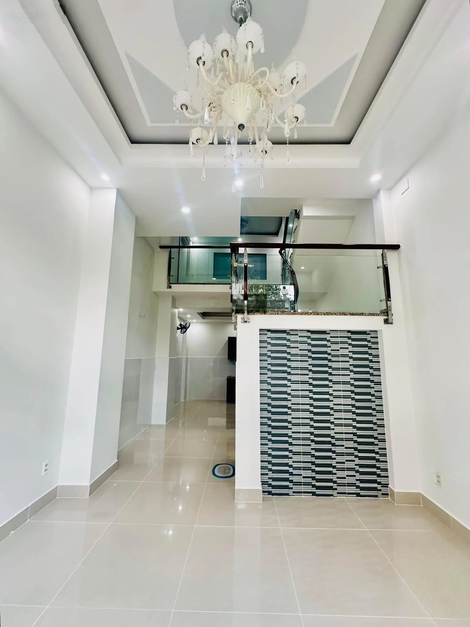 Bán nhà 1 trệt lửng 2 lầu Bình Trưng Tây Q2
