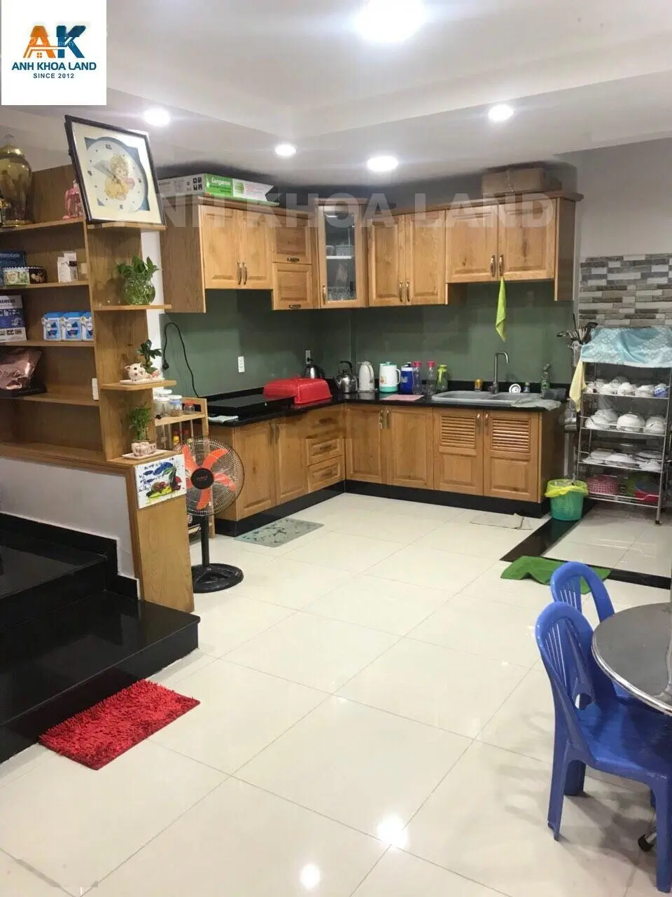 Nhà đẹp 3 tầng hẻm xe hơi ngay ĐH Ngân Hàng-Hoàng Diệu 2, 54m2 ngang 4.4m giá chỉ 5,3 tỷ