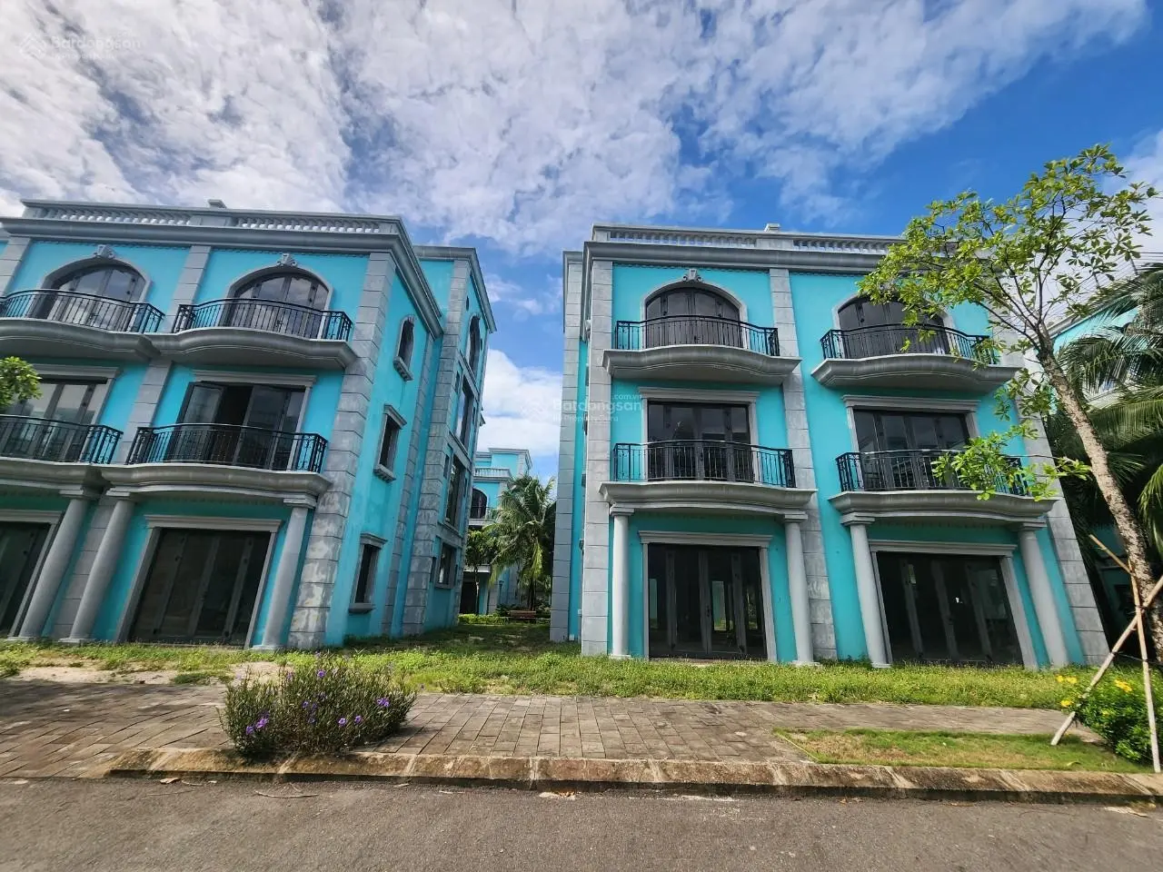 Bán lỗ sâu 4,5 tỷ biệt thự song lập