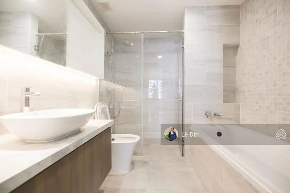 Chủ ngộp bán nhanh căn 2PN Kingdom siêu rẻ, giá đầu tư siêu tốt, view thoáng mát mẻ. LH 0907 582 ***