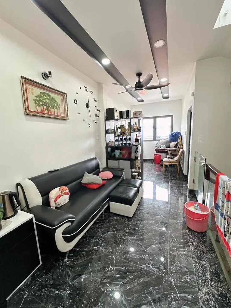 BÁN NHÀ ĐẸP QUẬN 11 KHU PHÂN LÔ ĐƯỜNG NHỰA 6M - 4 TẦNG 5PN SỔ VUÔNG A4