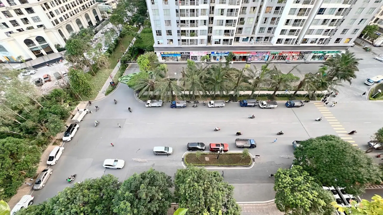 Cần bán căn 1 ngủ Toà T09 Times City full nội thất giá rẻ nhất thị trường liên hệ 0908 833 ***