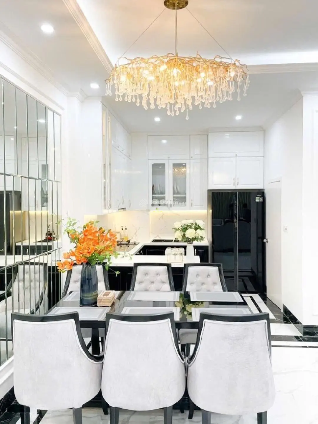 Nhà đẹp phân lô thiết kế hiện đại - full nội thất