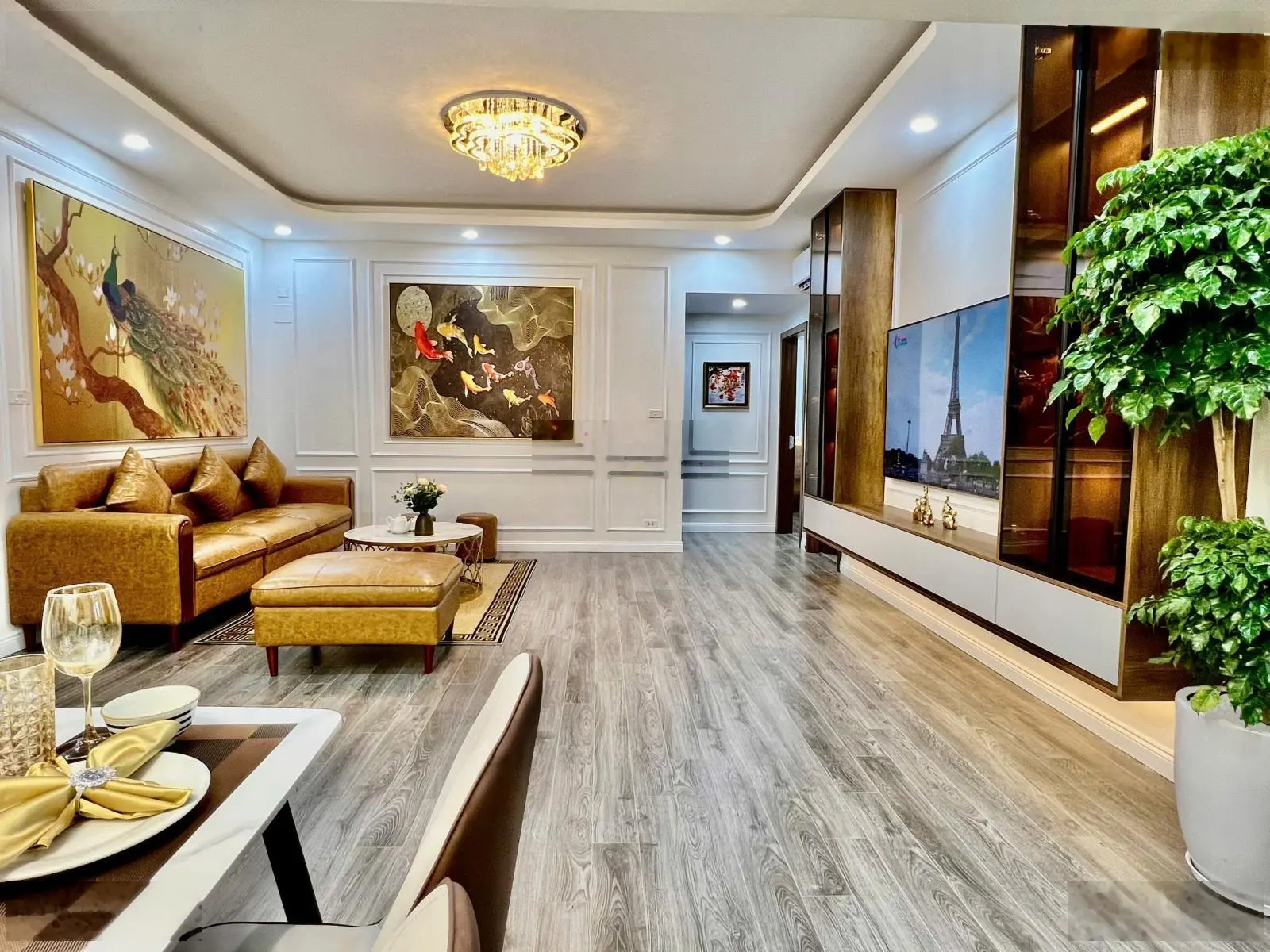 Bán căn 3PN2VS, 95m2, full nội thất đẹp như tranh tại Chung cư CT5 Mỹ Đình