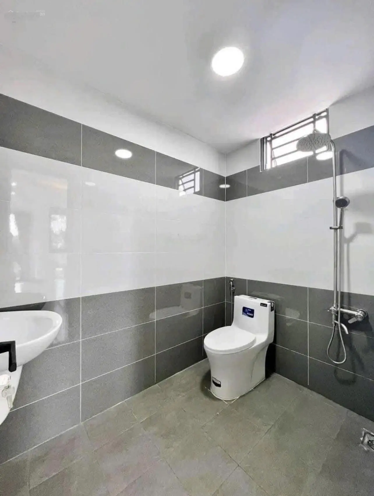 Chính chủ kẹt vốn cần bán gấp căn nhà Bình Chánh giá rẻ