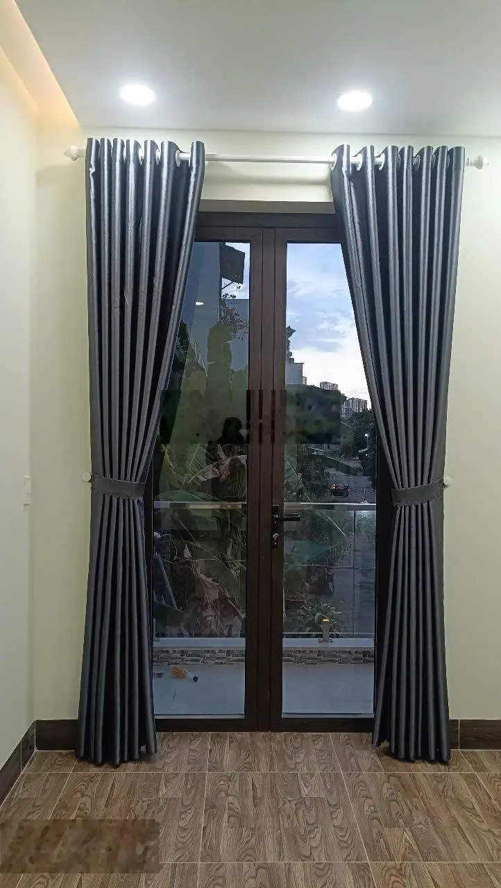 Hàng hiếm, bán nhà riêng 65m2, 5PN, 3WC tại Đường 6, Long Bình, Q9, HCM, giá 5,19 tỷ