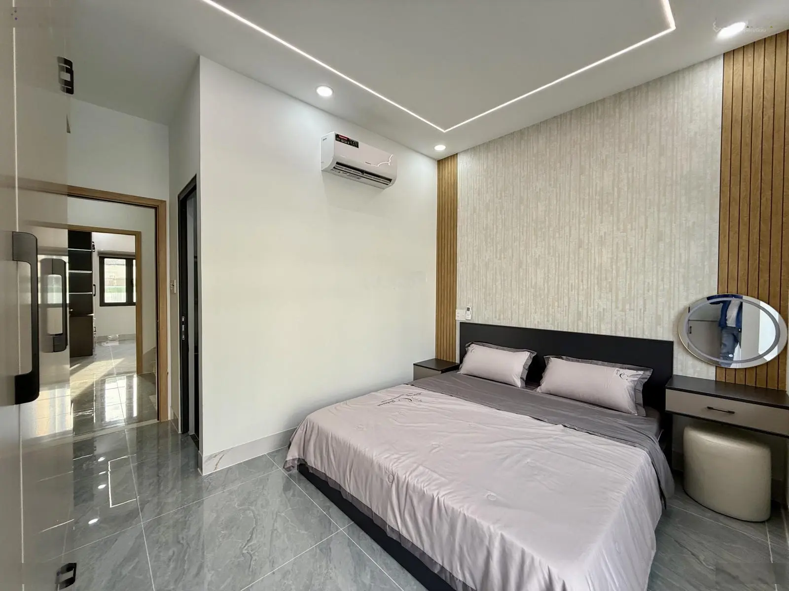 Nhà đường thông Trường Chinh, Sát chợ Lạc Quang, DT:4x16M, Lửng, 3 Lầu, 4PN, Gara ô tô, 7,85 tỷ