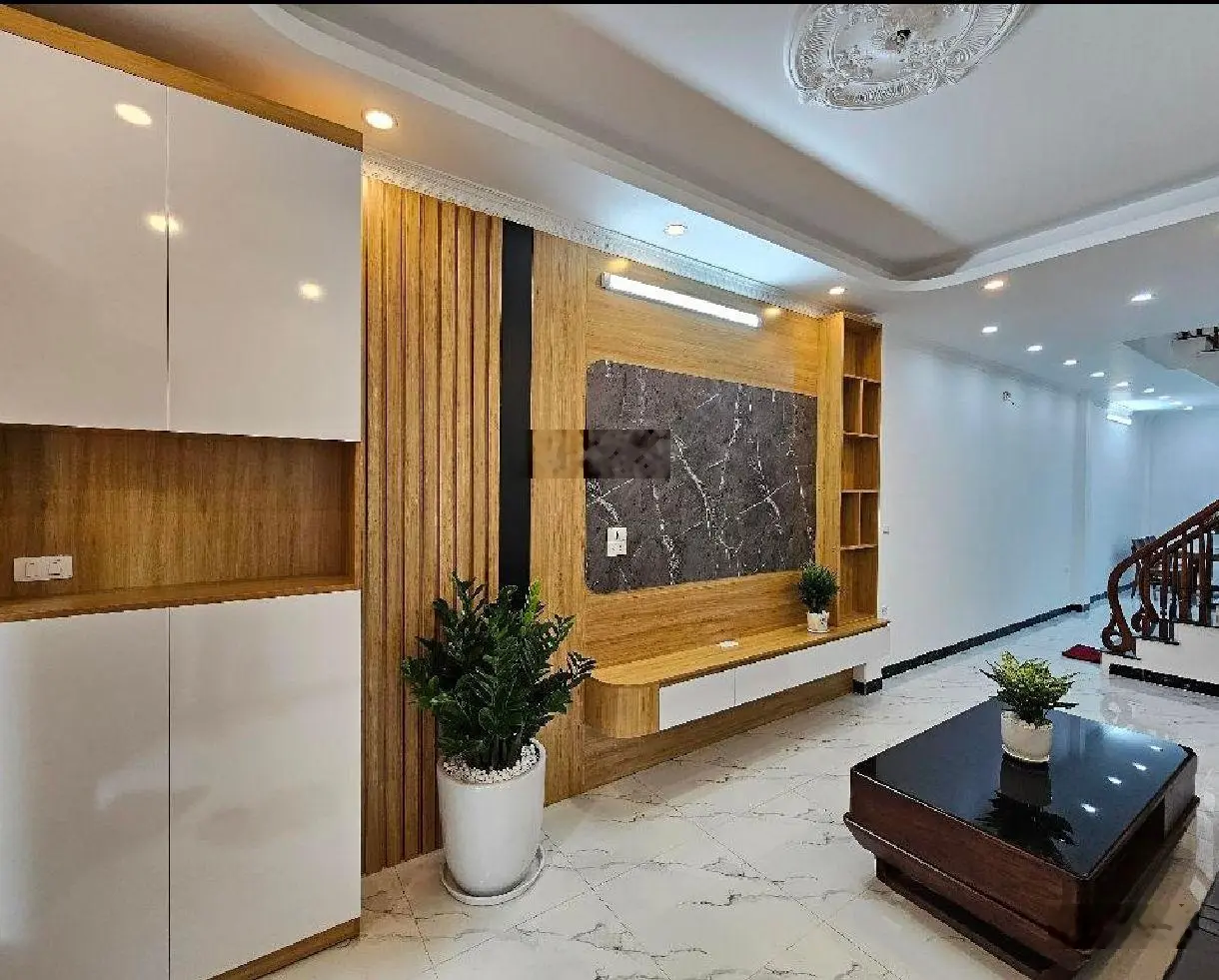 Siêu phẩm Phố Trạm Long Biên 45m2 x 4 tầng full nội thất xịn xò ô tô đỗ cửa vài bước chân ra Aeon