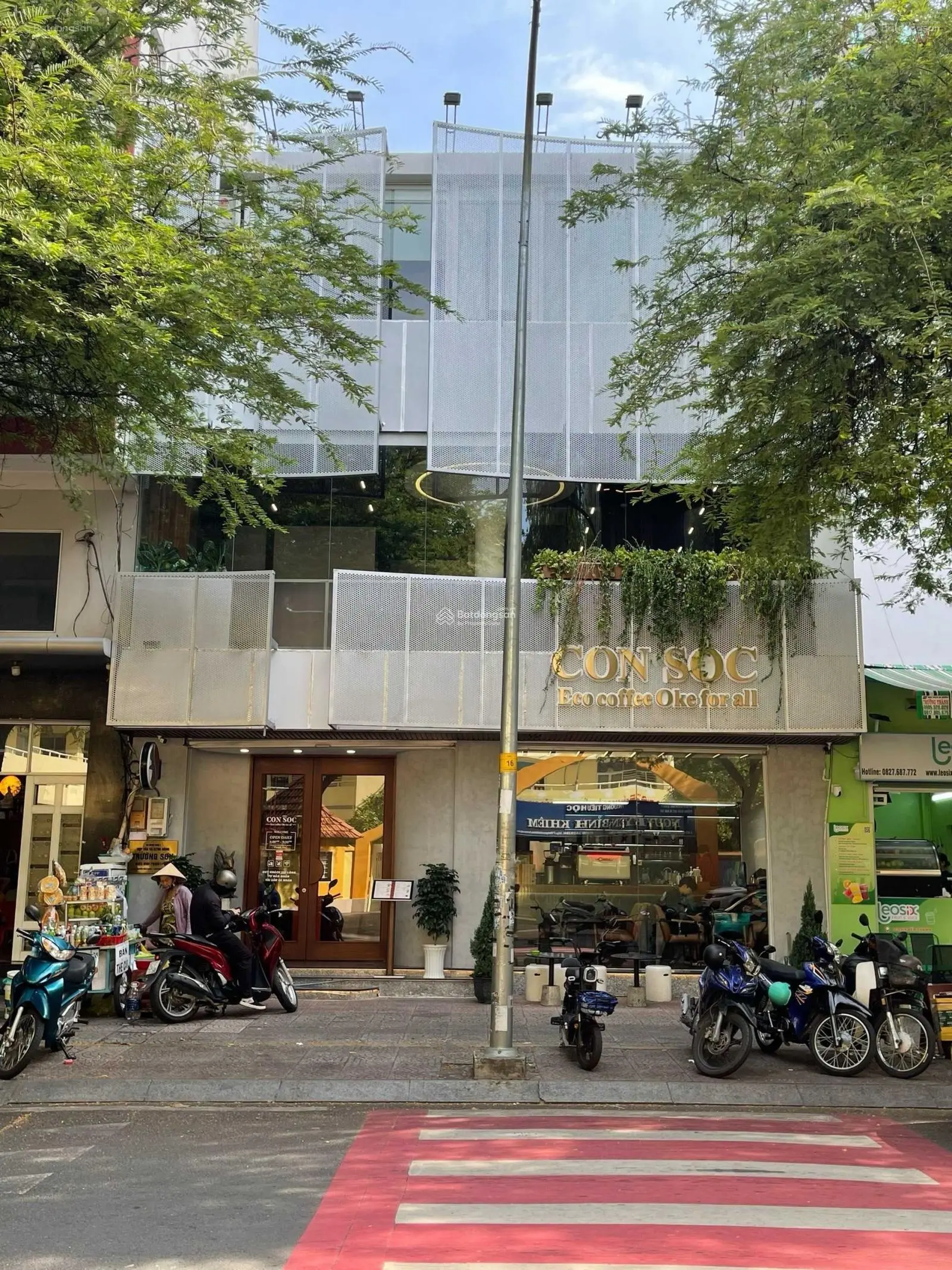Bán nhà MT Bạch Đằng, Phường 15, Quận Bình Thạnh. DT (8m x 23m CN 178m2) 2 tầng. Giá: 42.5 tỷ T/L