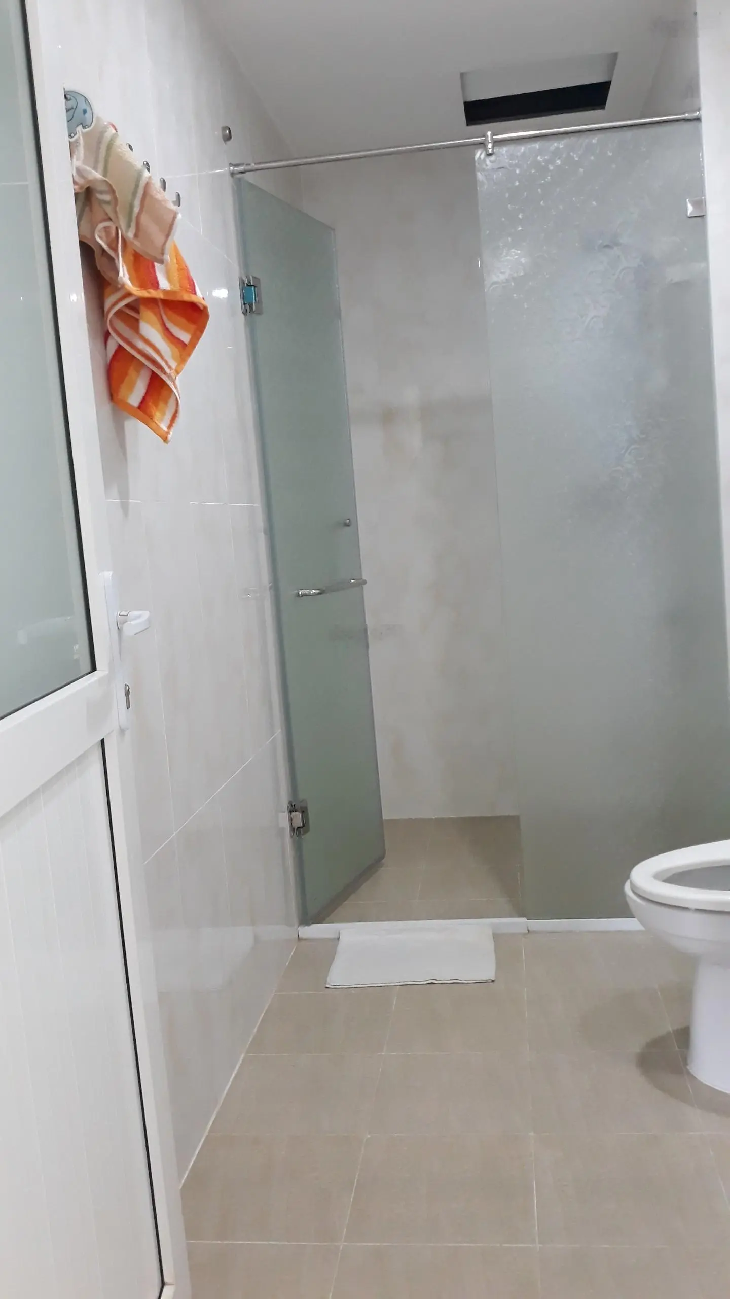 Cần bán nhanh căn hộ Dic Phoenix 71m2 tầng trung view hồ đẹp mộng mơ. Xin LH: 0909 271 ***