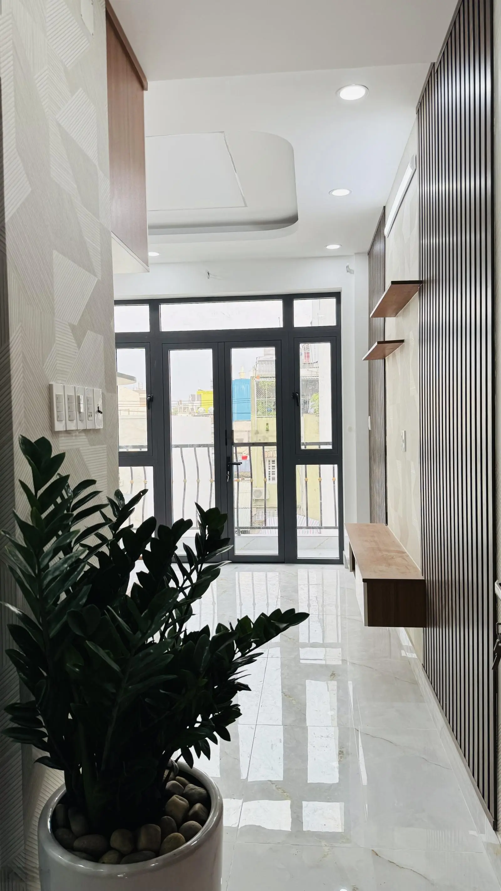 Nhanh mới kịp - nhà đẹp lung linh siêu phẩm Gò Xoài - Lê Văn Quới - 5 tầng lung linh - hẻm rộng