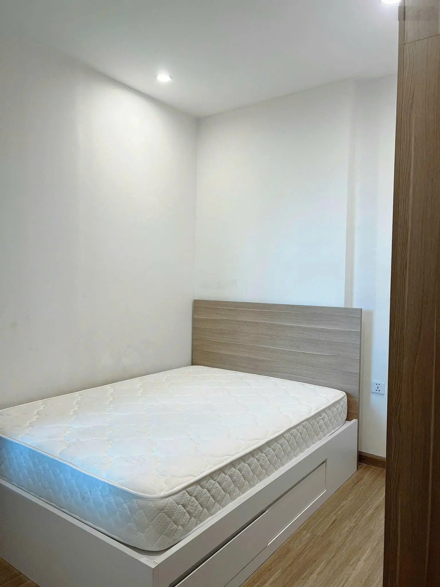 Bán căn hộ s2.10, s2.17 full đồ giá siêu tốt được chiết khấu 10% và htls 0% 18tháng