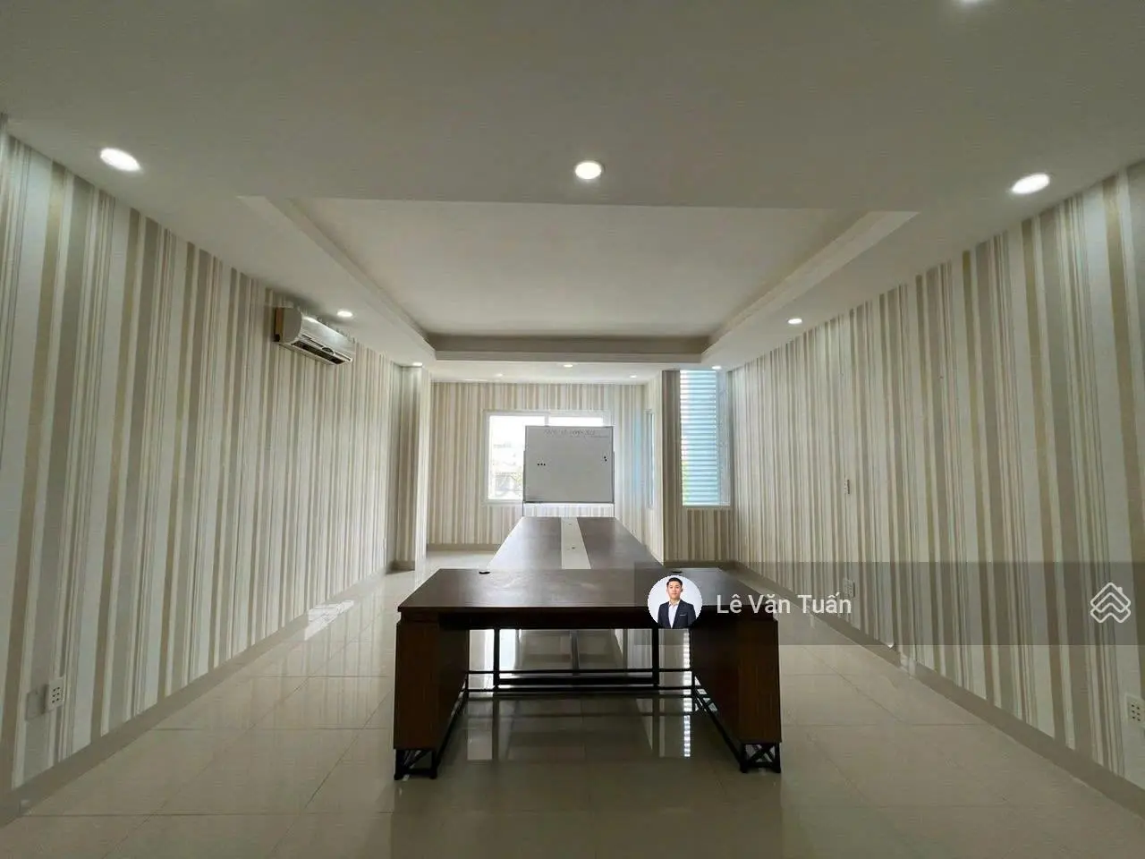 Bán Tòa Nhà 1A Trương Hoàng Thanh, Quận Tân Bình. DT: 18m x 15m - Hầm + 6 Tầng.