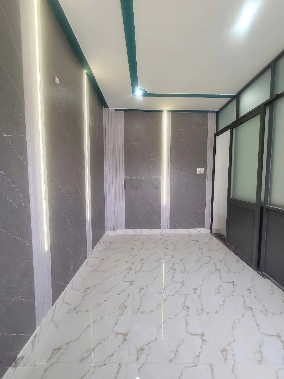 Chính chủ gửi bán nhà 1 trệt 1 lửng 1 lầu giá chỉ 495 triệu bao công chứng sang tên luôn