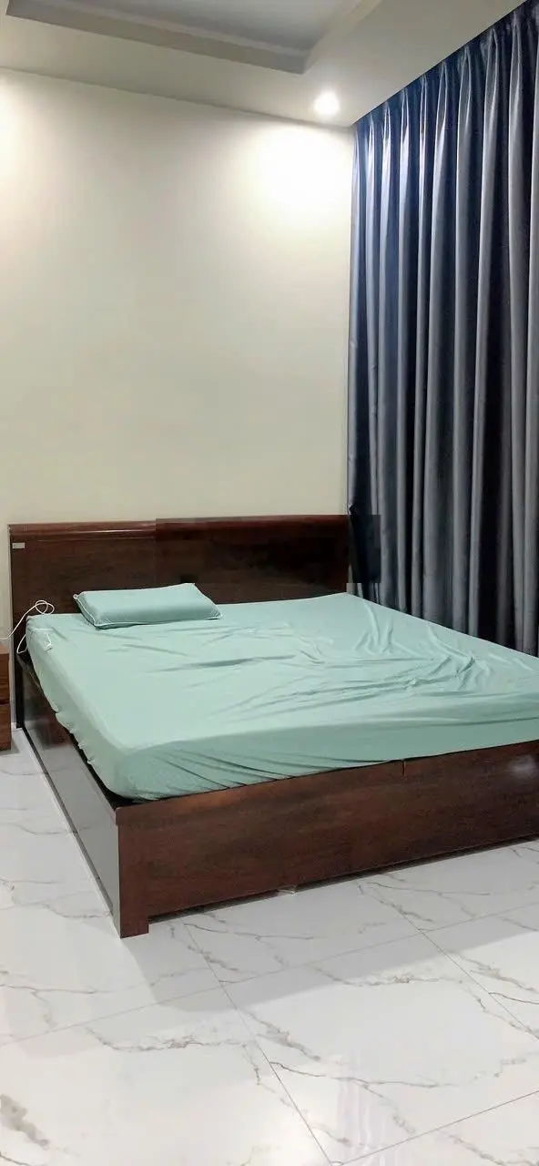 Bán nhà mặt phố sát Mai Hắc Đế, 6,2 tỷ, 52m2, 3PN, 3WC, pháp lý đầy đủ