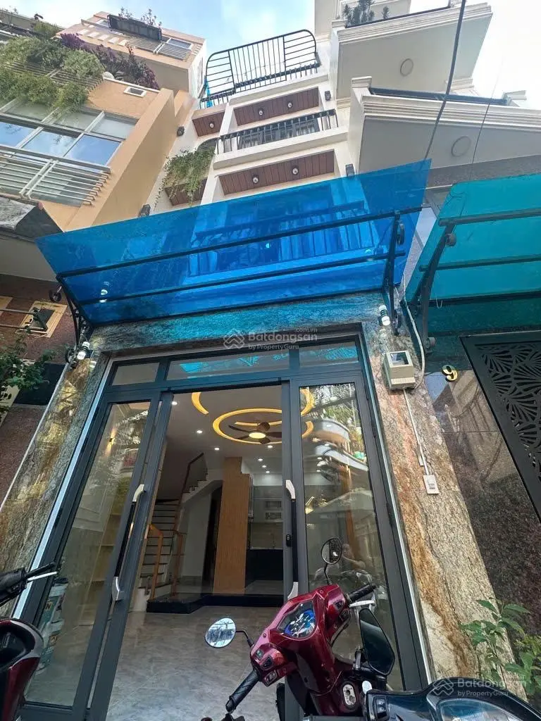 Nhà mới đẹp vào ở ngay, sát Tân Vĩnh Phường 4 Quận 4. 45,7m2, 4 tầng. 4PN, 5WC. Giá: 12,6 tỷ.
