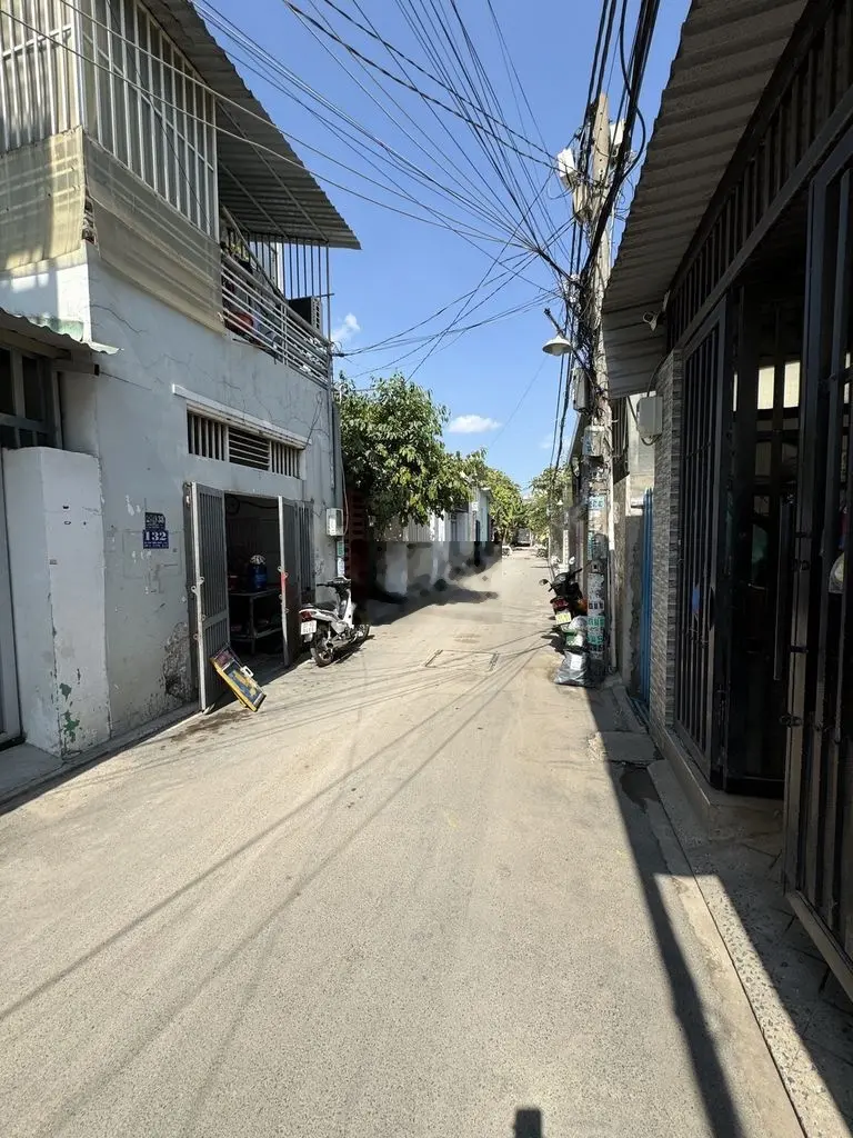 Chính chủ cần bán gấp toàn nhà 24Tỷ 800Triệu còn thương lượng !!!