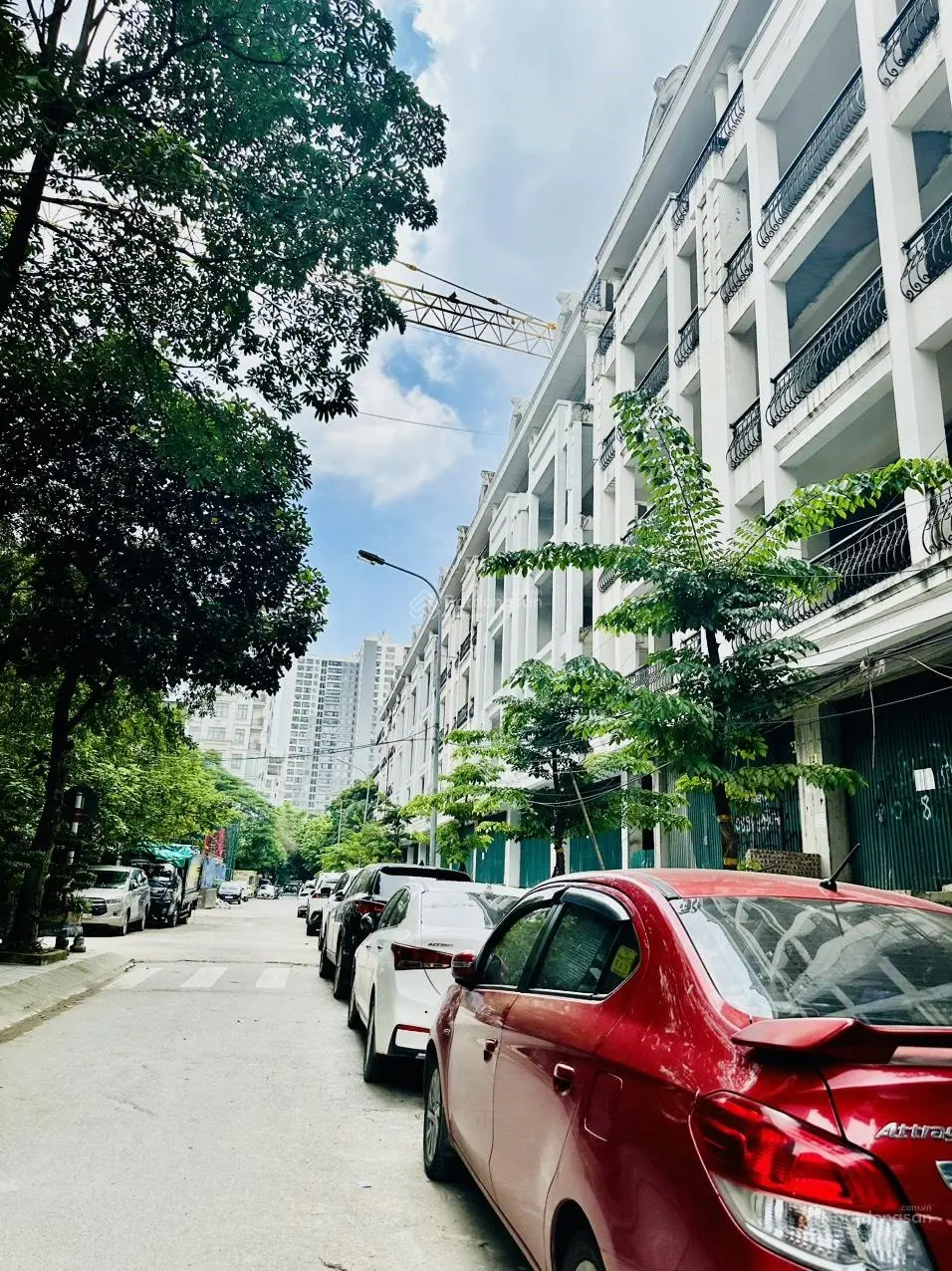 Bán gấp tòa VP Trần Thái Tông 95m2, mặt tiền 7.5m, 6 tầng nổi 1 hầm, thang máy, vỉa hè 45.5 tỷ TL