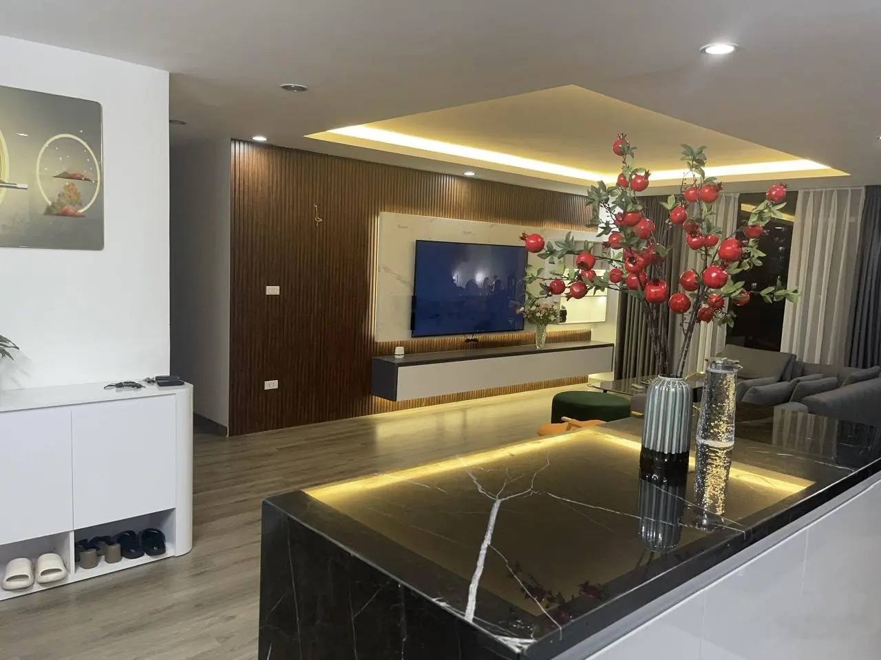 Giá thật! Pandora, 82m2, chỉ 5,3 tỷ, tầng cao view đẹp, NT cao cấp. LH: 0343,202.831
