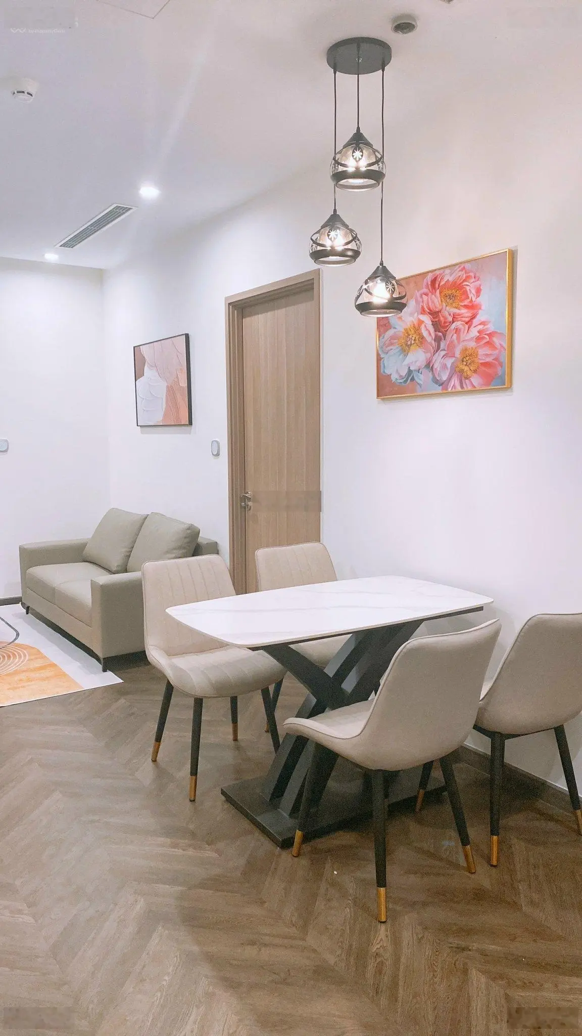 Bán gấp căn hộ 2PN tại Vinhomes BN giá chỉ 4,xx tỷ