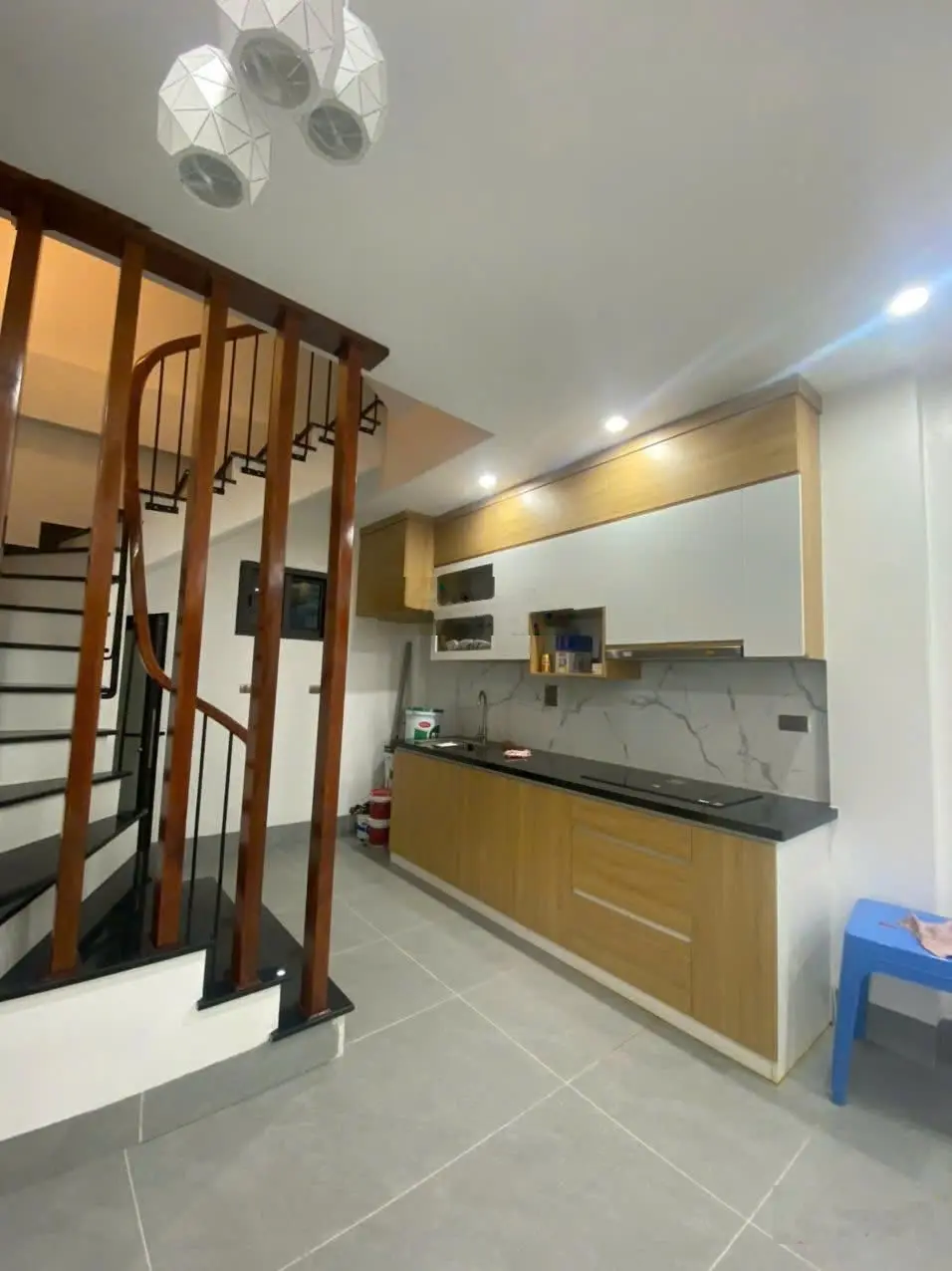 Nhà đẹp Phụng Châu , chỉ 2,4 tỷ*31m2 xây 3 tầng đầy đủ công năng , trung tâm Hà Đông 10p.