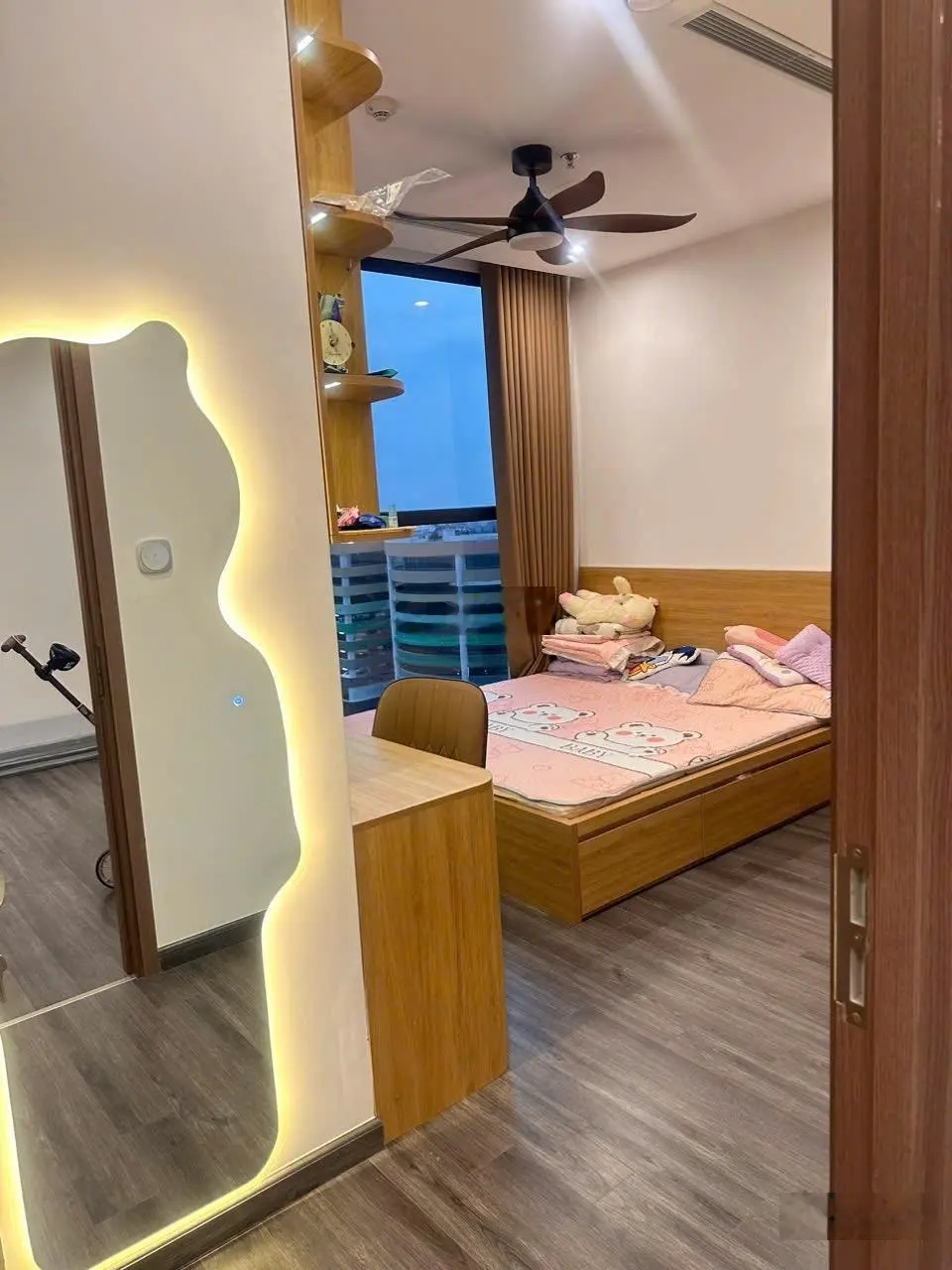 Bán căn hộ toà tonkin 2 vin smart city. 90.2m2. 3pn full đồ cao cấp