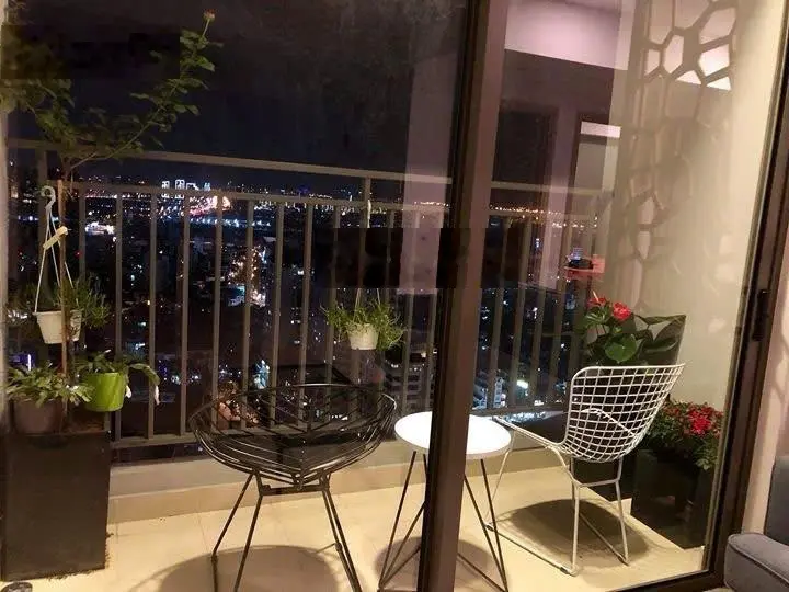 Cần bánh nhanh căn góc căn hộ 3PN - 2WC River Gate quận 4 giá tốt nhất. LH: 0909 024 ***