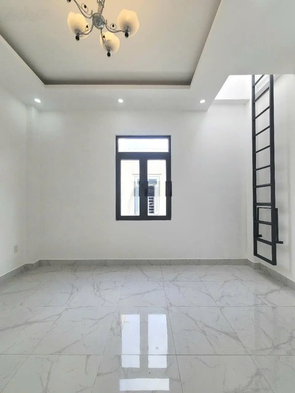 Nhà hoàn công rẻ: 4tỷ 67.5m2, ngang 4.5m nhà 1 trệt 2 lầu KDC cạnh vòng xoay ngã 6 An Phú, Thuận An