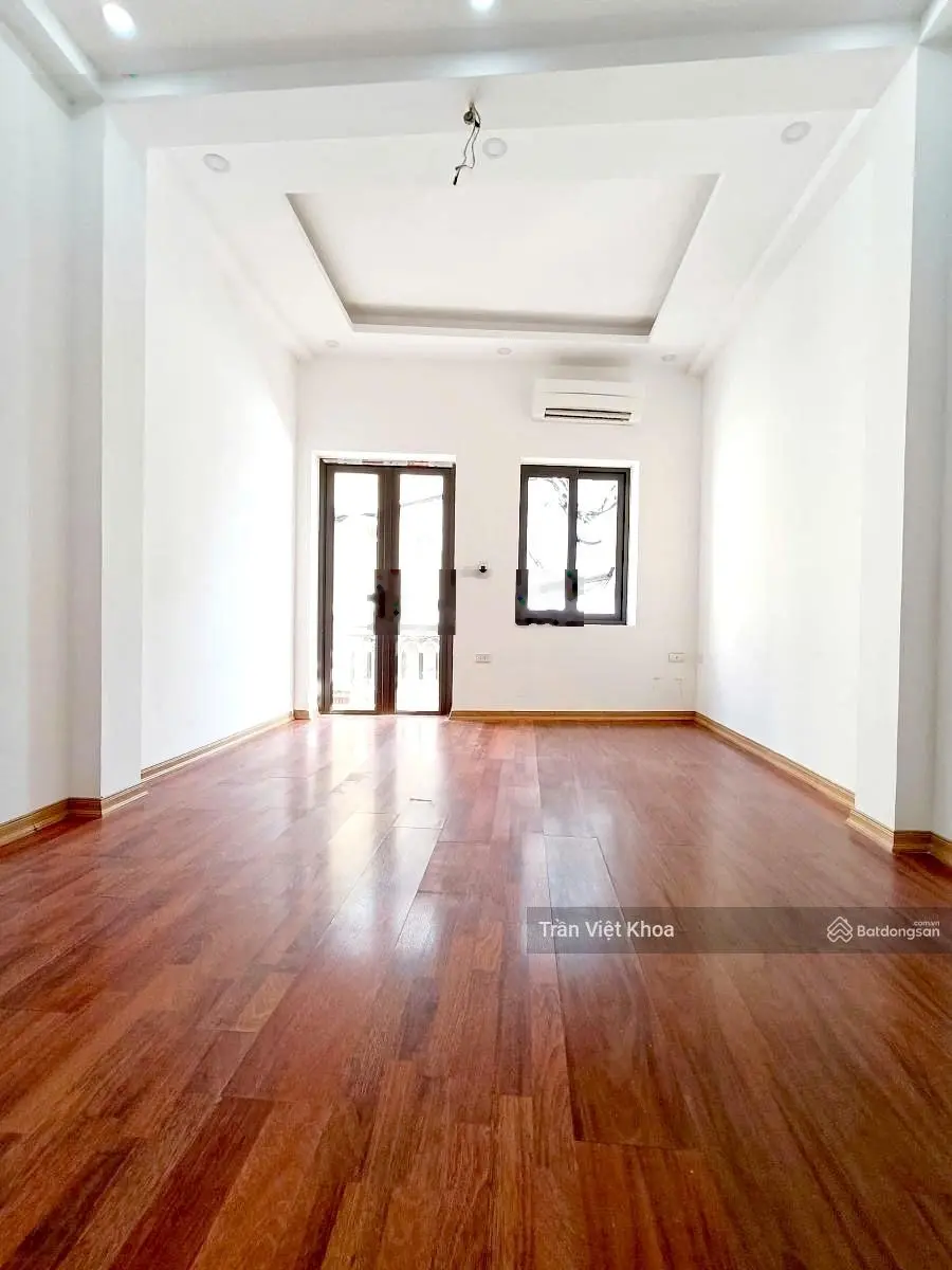 Bán nhà đẹp 4 tầng 48m2 - Phố Lụa, Vạn Phúc - Ô tô lùi cửa - 8.2 tỷ