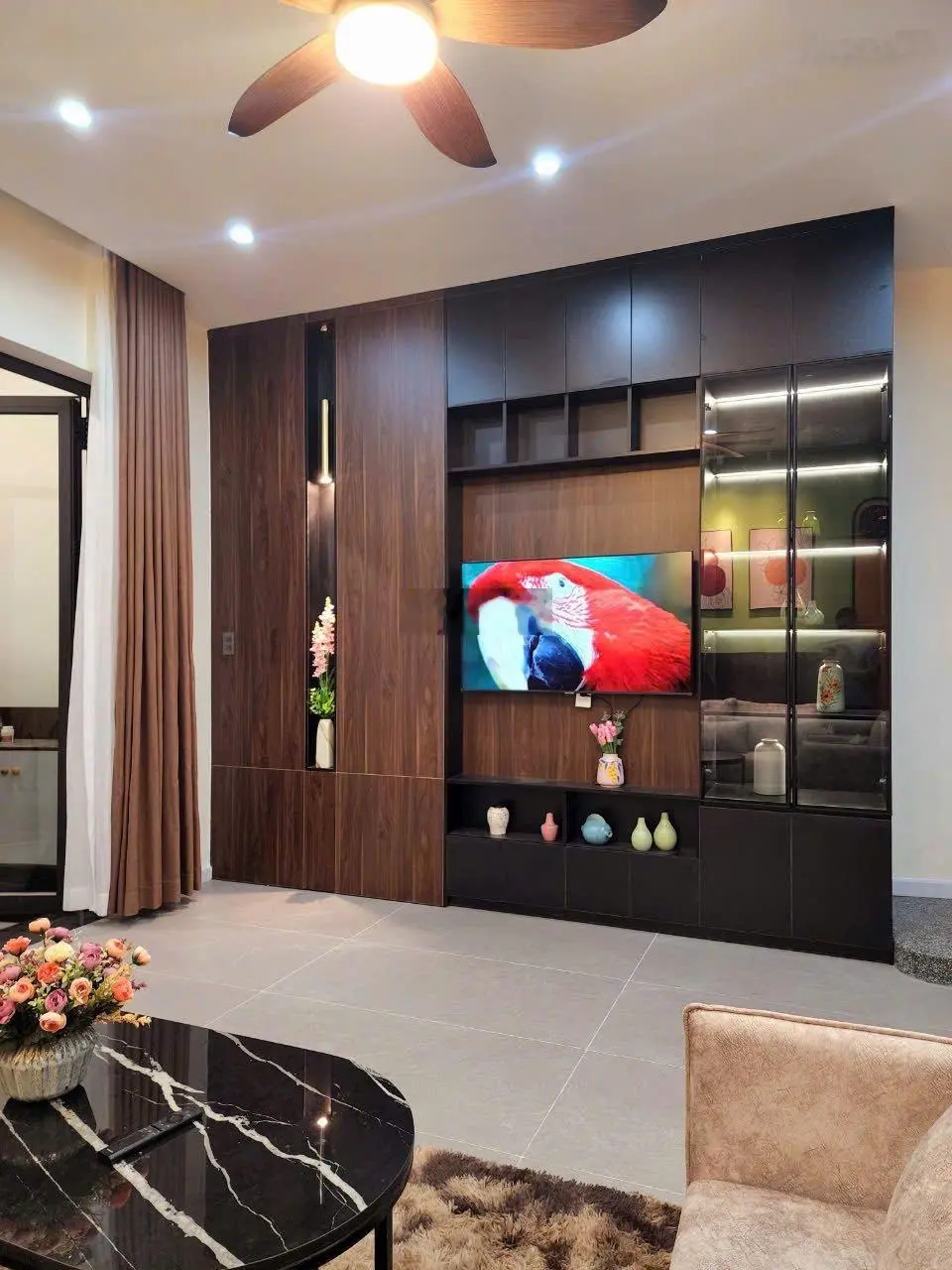 NHÀ ĐẸP 3 TẦNG GẦN NGAY CHỢ HOÀ KHÁNH- ÂU CƠ-KIỆT Ô TÔ THÔNG- CÁCH ĐG CHÍNH 50m
