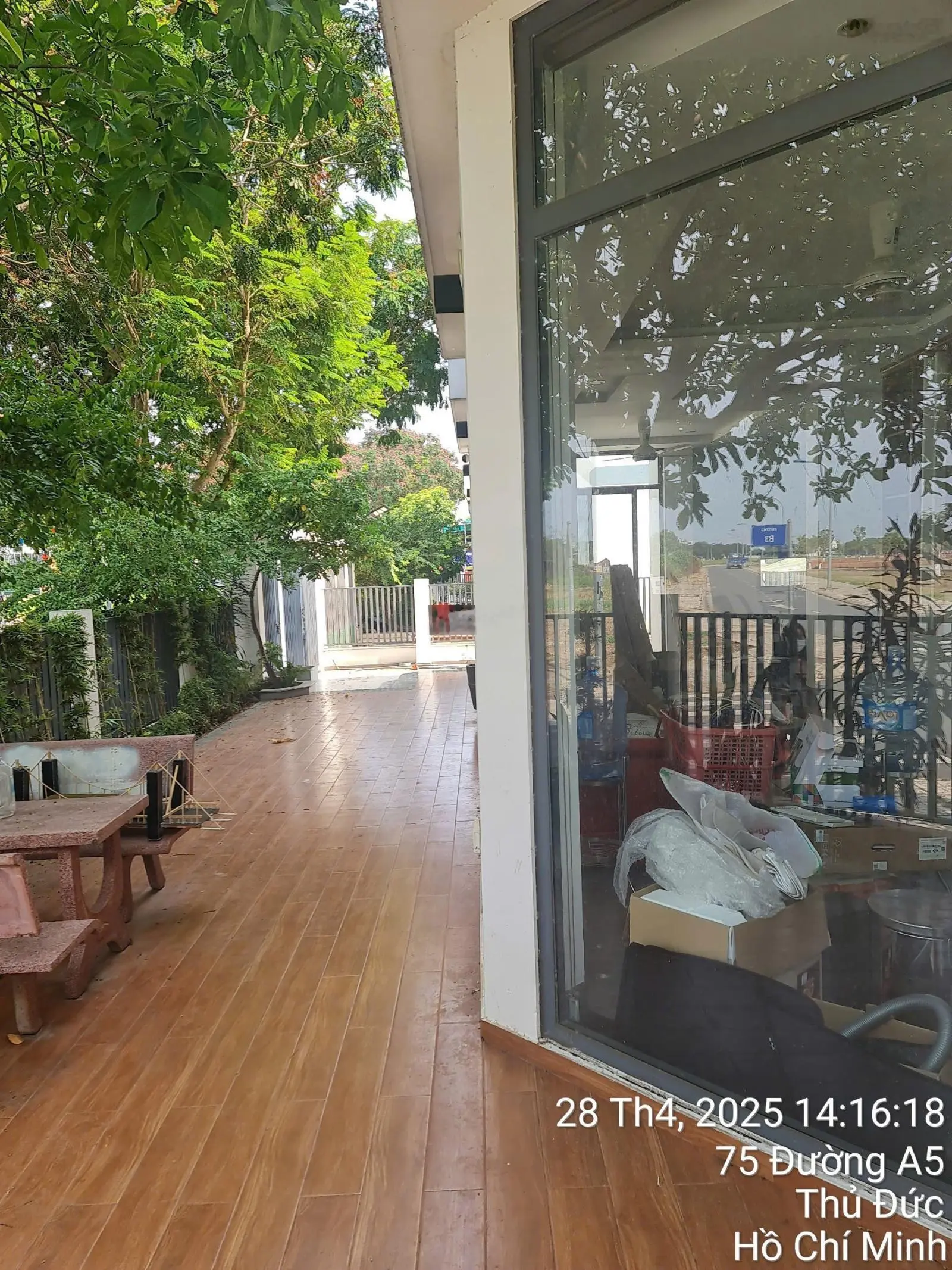 Chính chủ bán căn biệt thự view hồ Hạc Cầm, Khu đô thị Đông Tăng Long, Giá 28,5 tỷ.