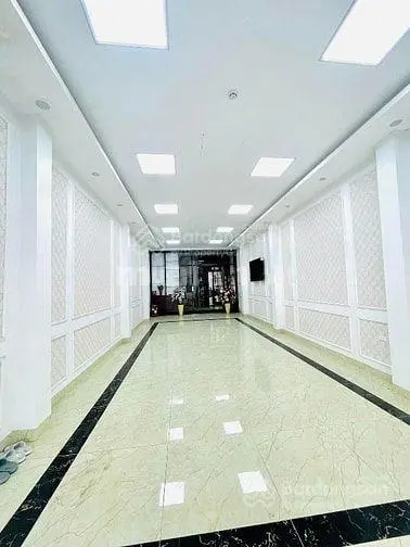 Chủ cần bán gấp tòa building trong tháng 10-mặt phố Nguyễn Hoàng - đường đôi 2 chiều, 8T t máy mới