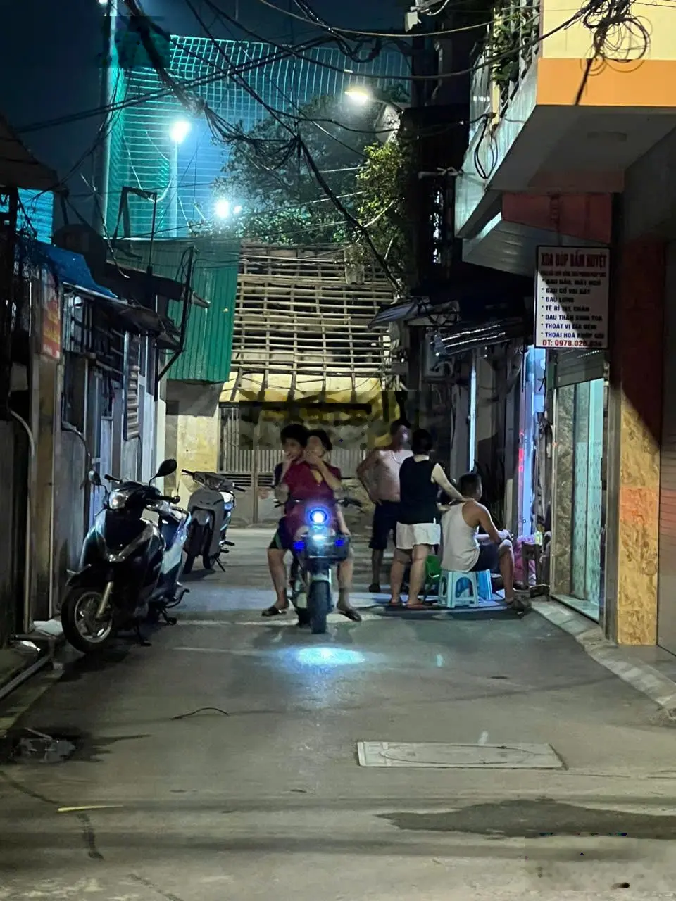 Mua đất - tặng nhà khu 120 - sau trường cấp 3 Yên Viên, Gia Lâm