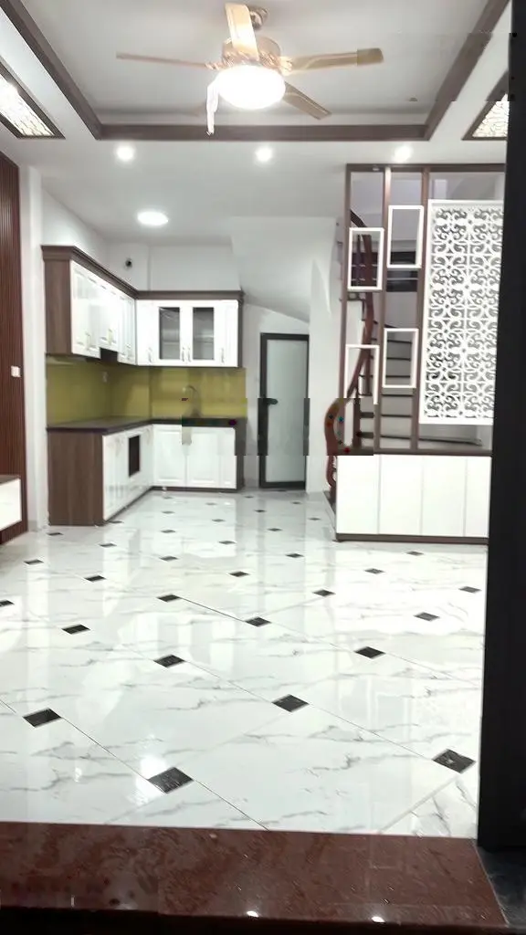 Bán nhà riêng tại Phúc Lợi, 35m2 x 5 tầng, gần phố, oto đỗ cách 20m, ngõ rộng thoáng, 4.4 tỷ hiếm