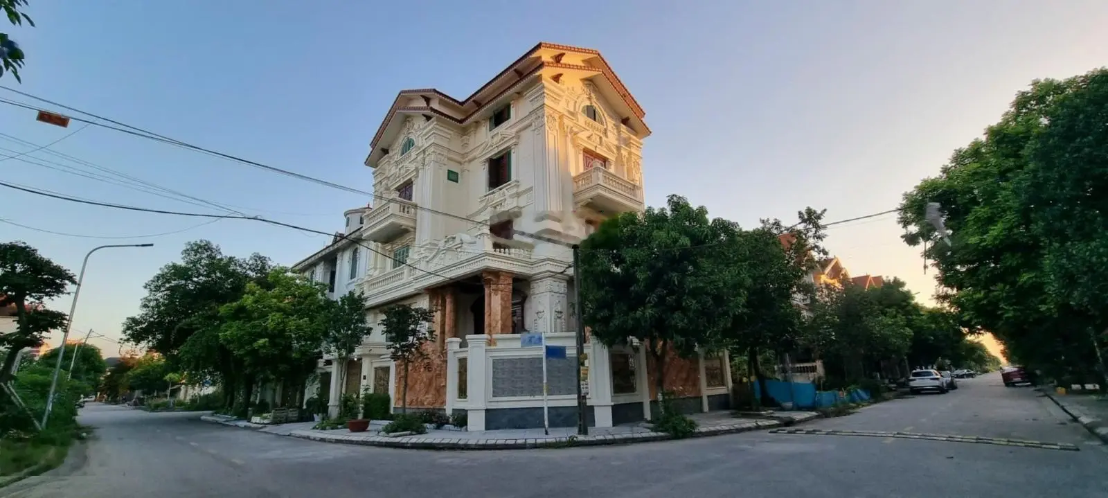 EM CẦN BÁN 1 SỐ LÔ ĐẠI HOÀNG LONG .KÍNH MỜI ANH CHỊ QUAN TÂM LH 0819 076 ***