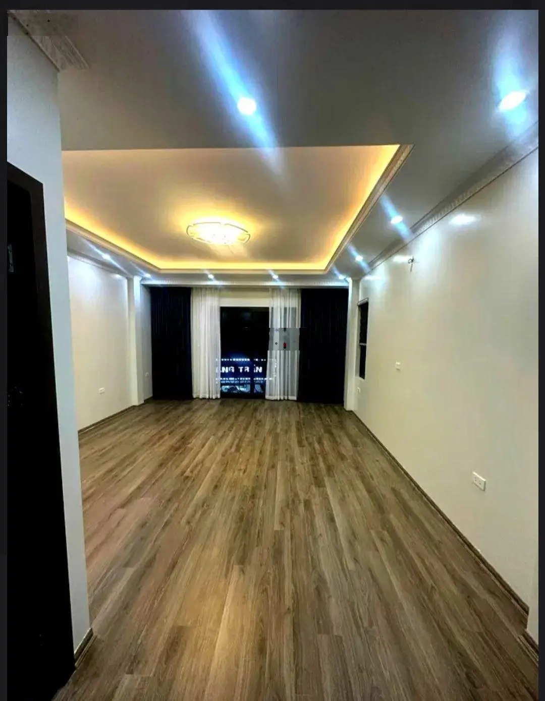 Chính chủ cần bán nhà căn góc Hoàng Hoa Thám diện tích 38m2, 6tầng thang máy full nội thất