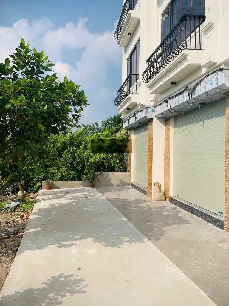 Bán nhà đẹp lô góc phố Thạch Bàn, Long Biên. Diện tích 38m2, 5 tầng, giá 4,35 tỷ