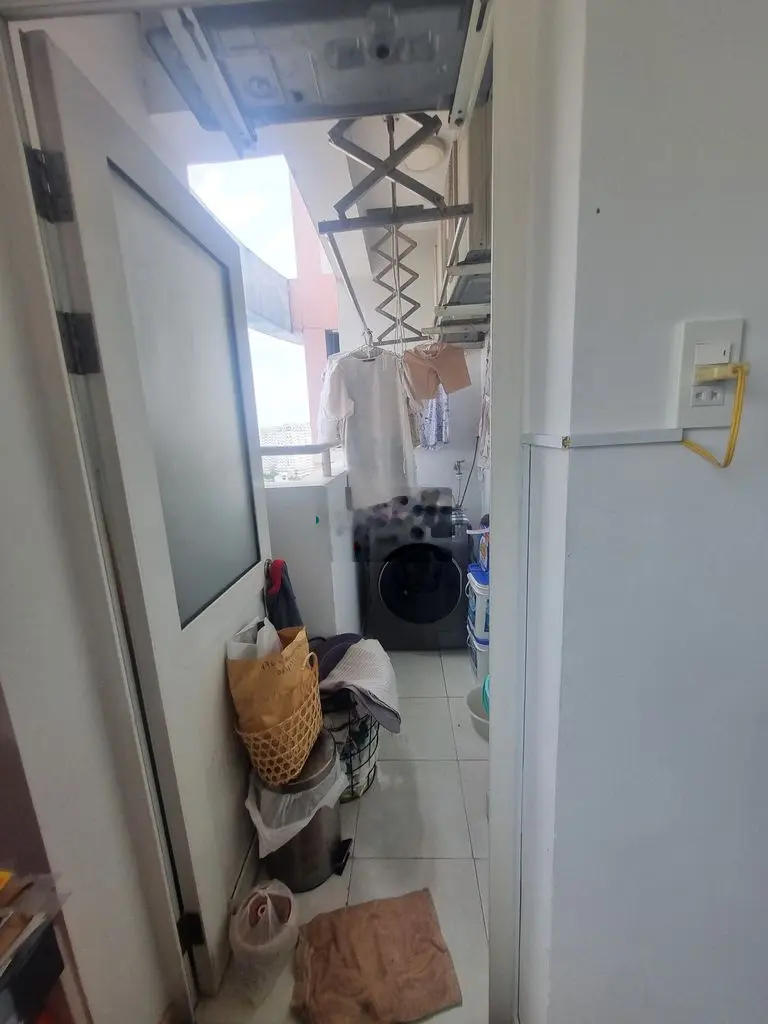 Chính chủ bán căn hộ Central Garden Quận 1 78 m2 2PN + 2WC, SHR